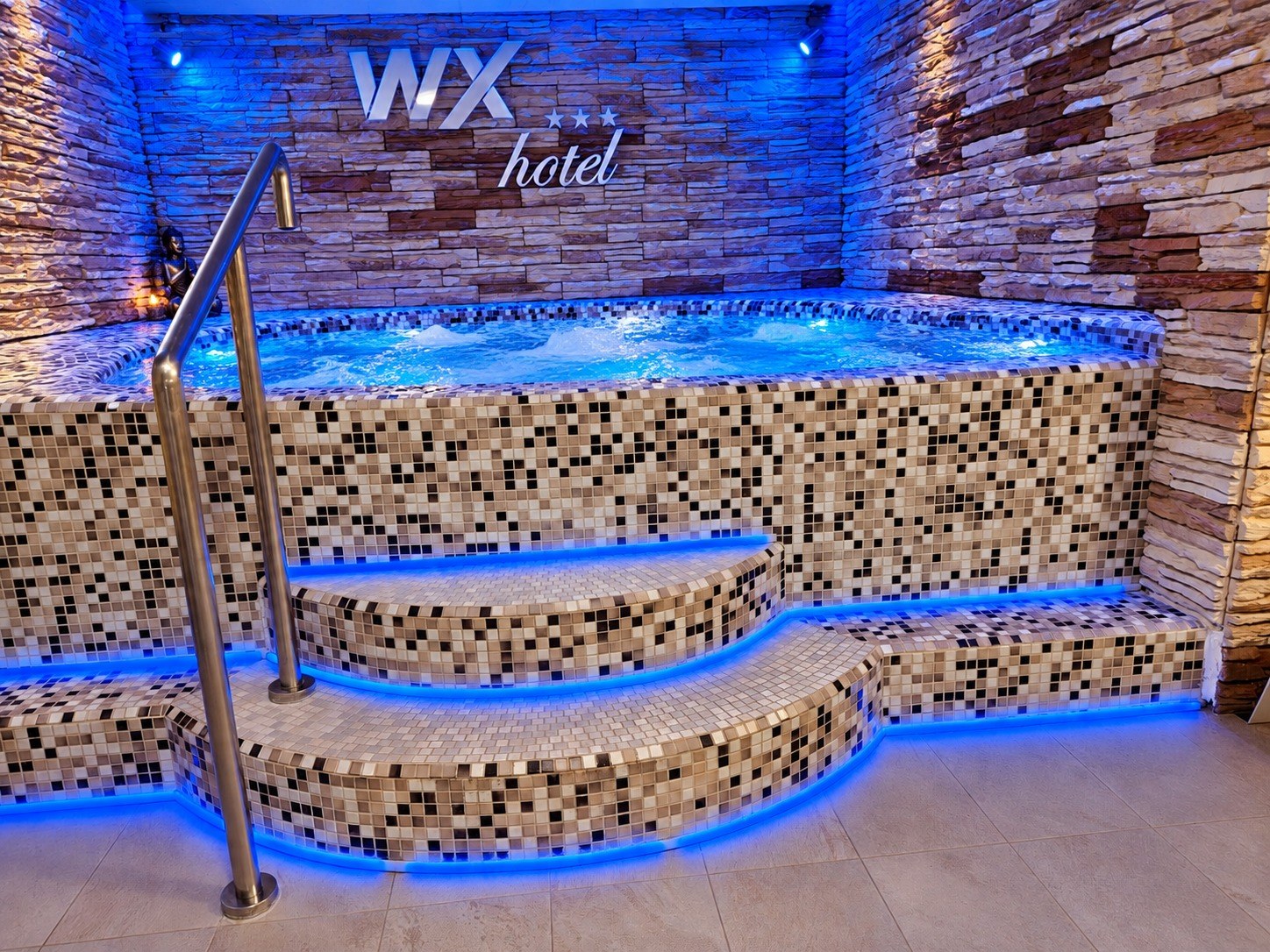 Vírivka WX Hotel